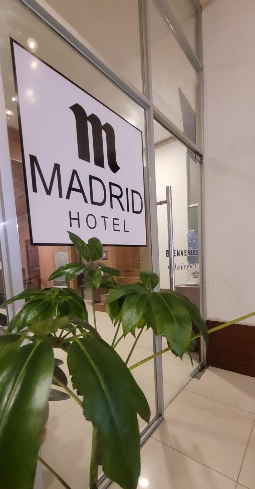 Hotel Madrid ลาปาซ ภายนอก รูปภาพ