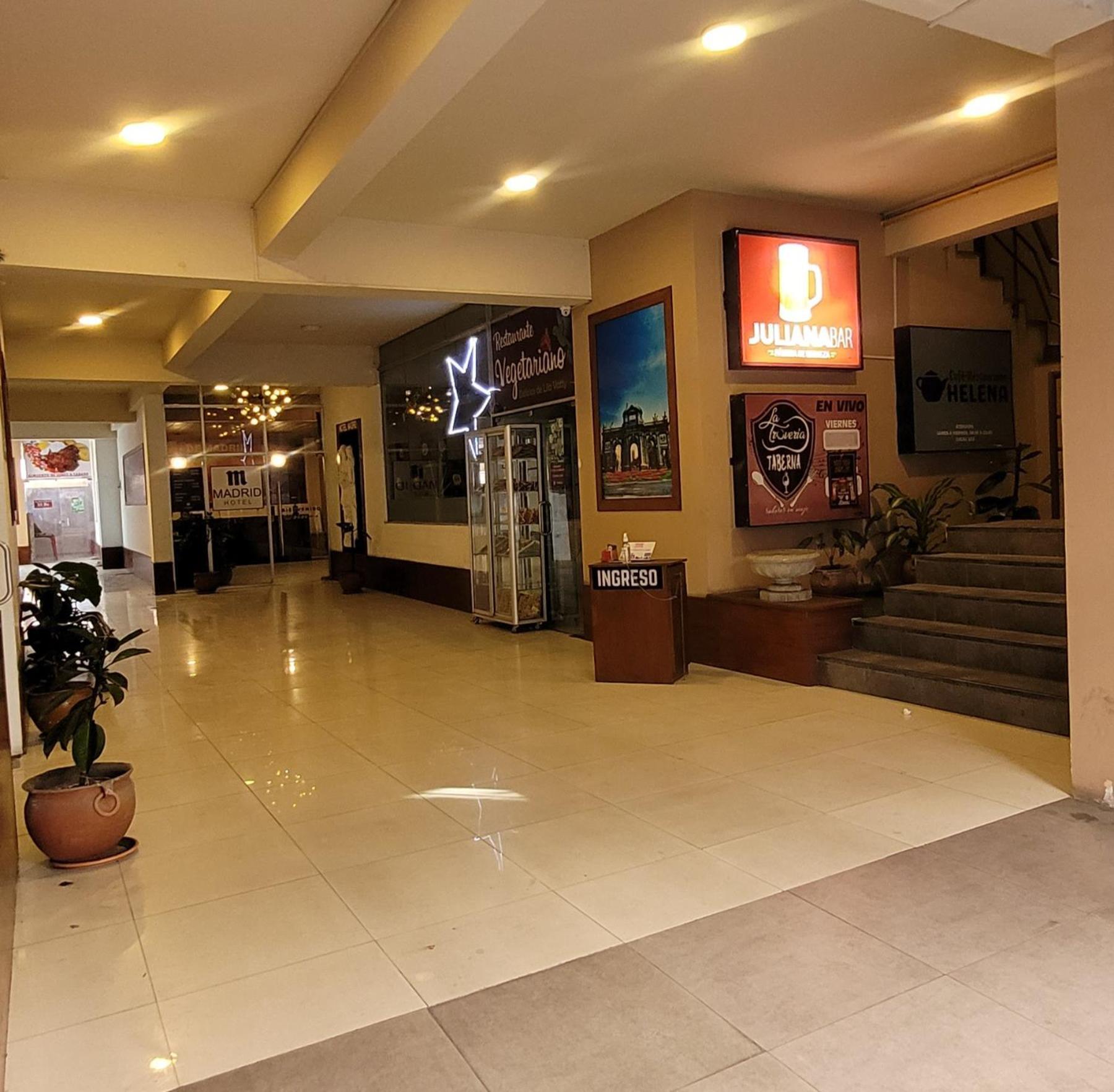 Hotel Madrid ลาปาซ ภายนอก รูปภาพ